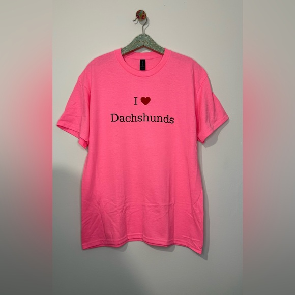 I Love Dachshunds Graphic Tee Hot Pink - Picture 1 of 3